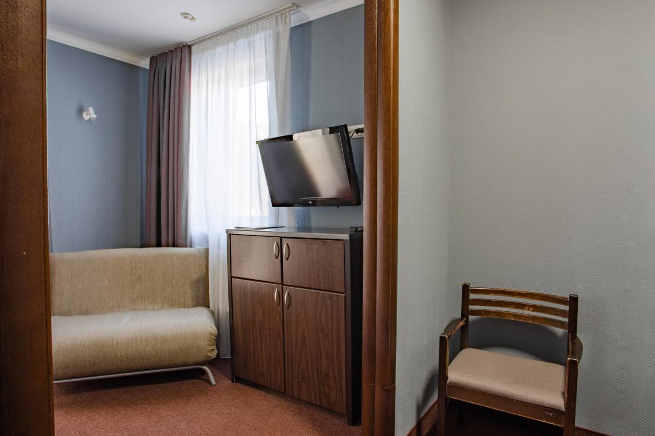 Wellland Hotel Яремче Екстериор снимка