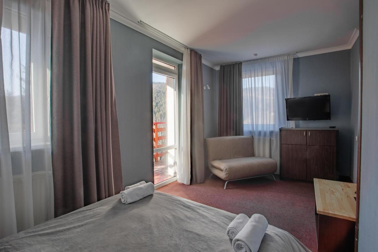 Wellland Hotel Яремче Екстериор снимка