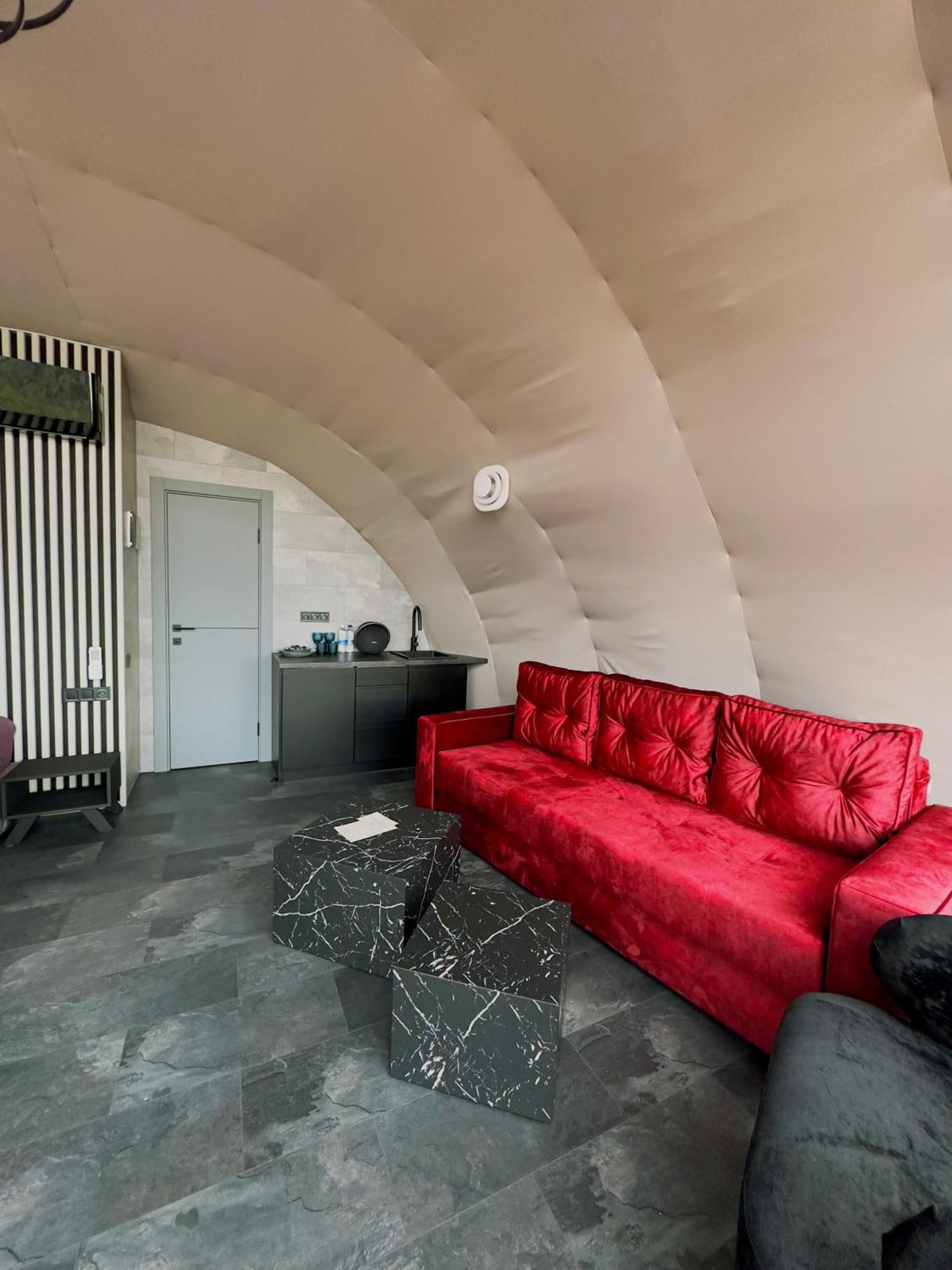 Wellland Hotel Яремче Екстериор снимка