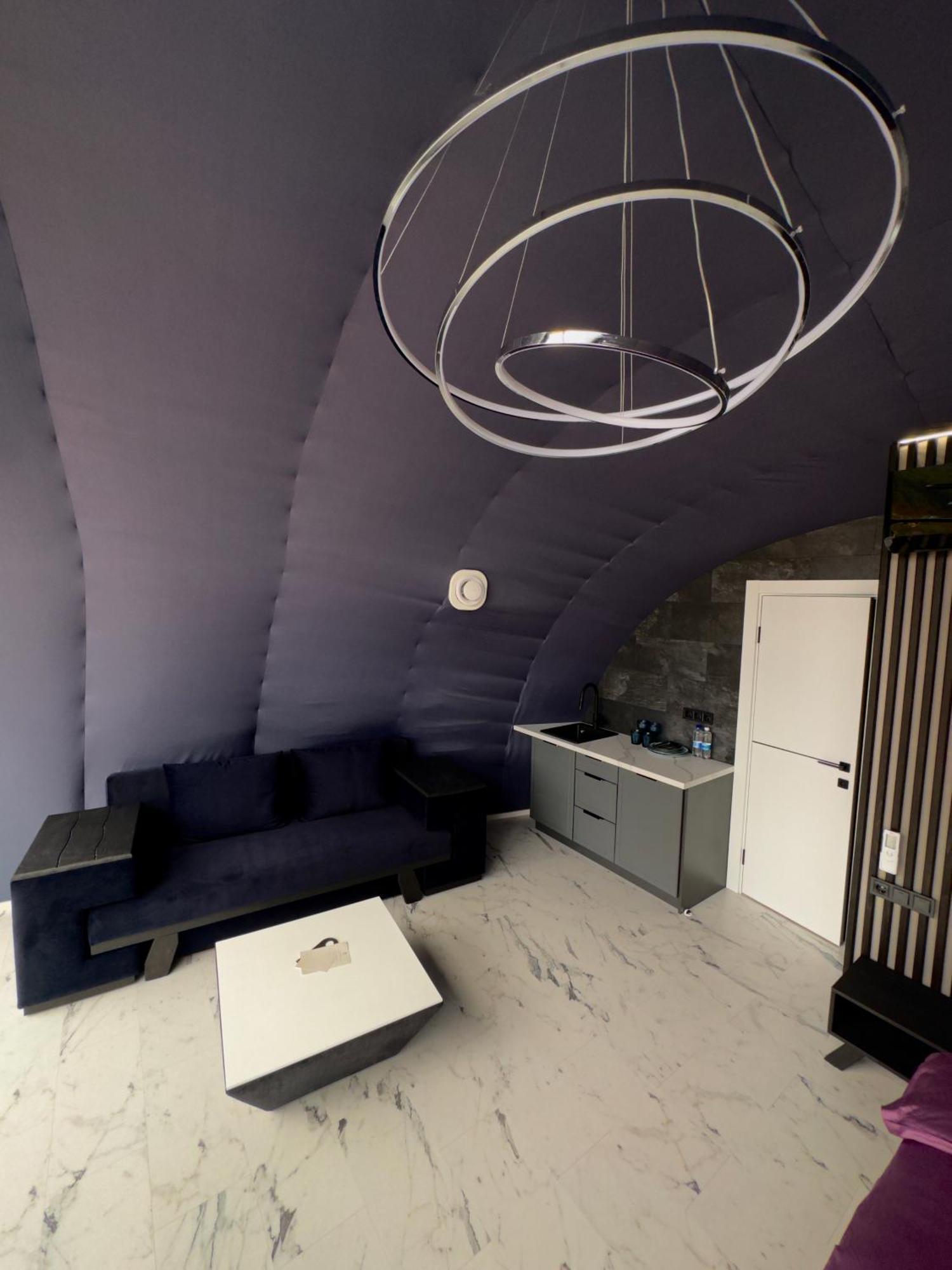 Wellland Hotel Яремче Екстериор снимка