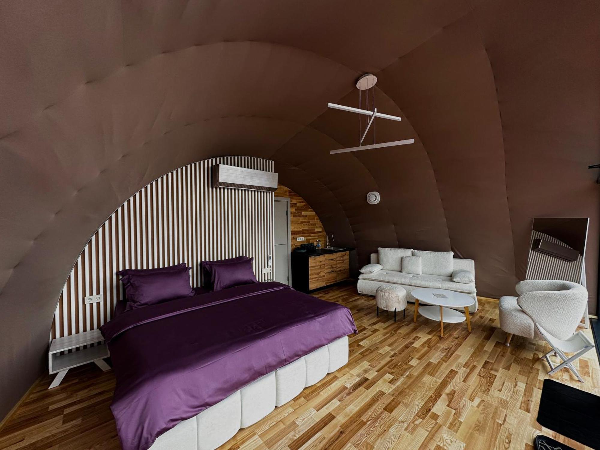 Wellland Hotel Яремче Екстериор снимка